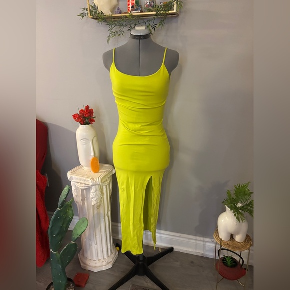 Forever21 Neon Green Bodycon Dress - Picture 4 of 6